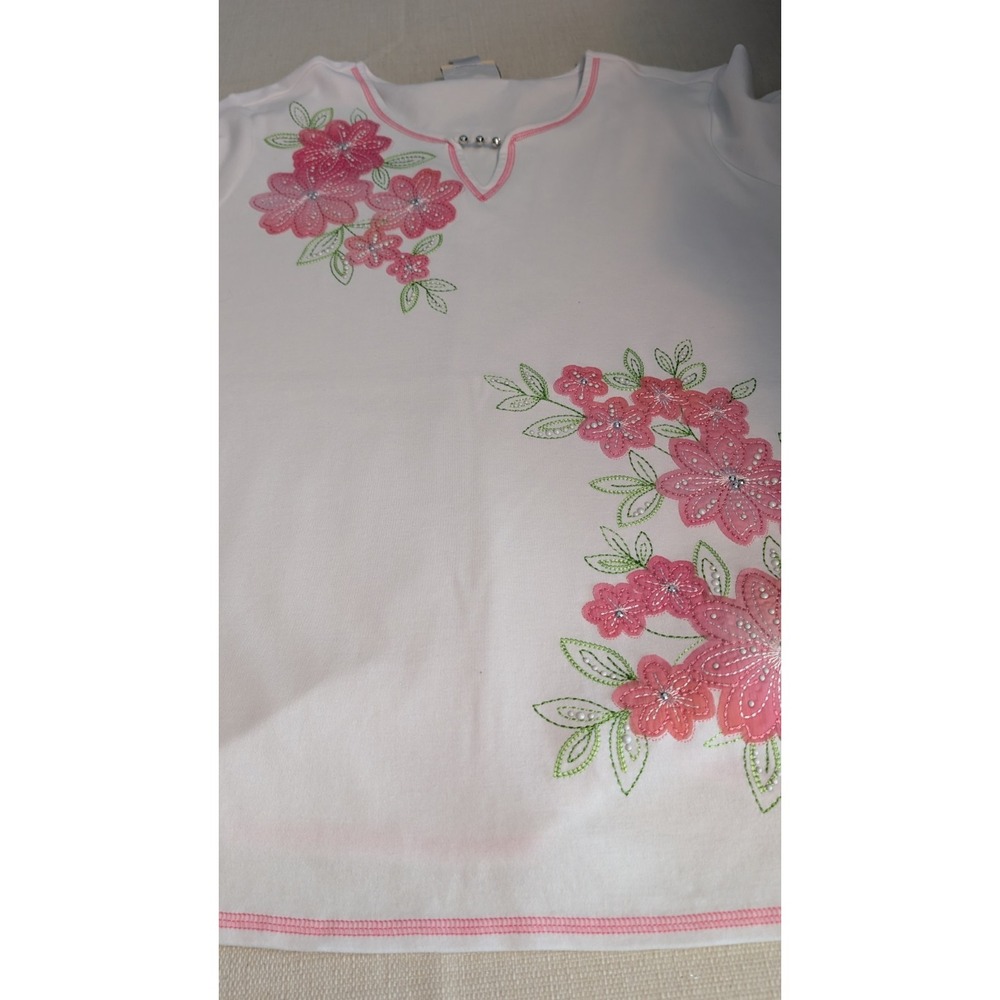 Women's Alfred Dunner Woman Flower Top in Pink Plus Size 2X